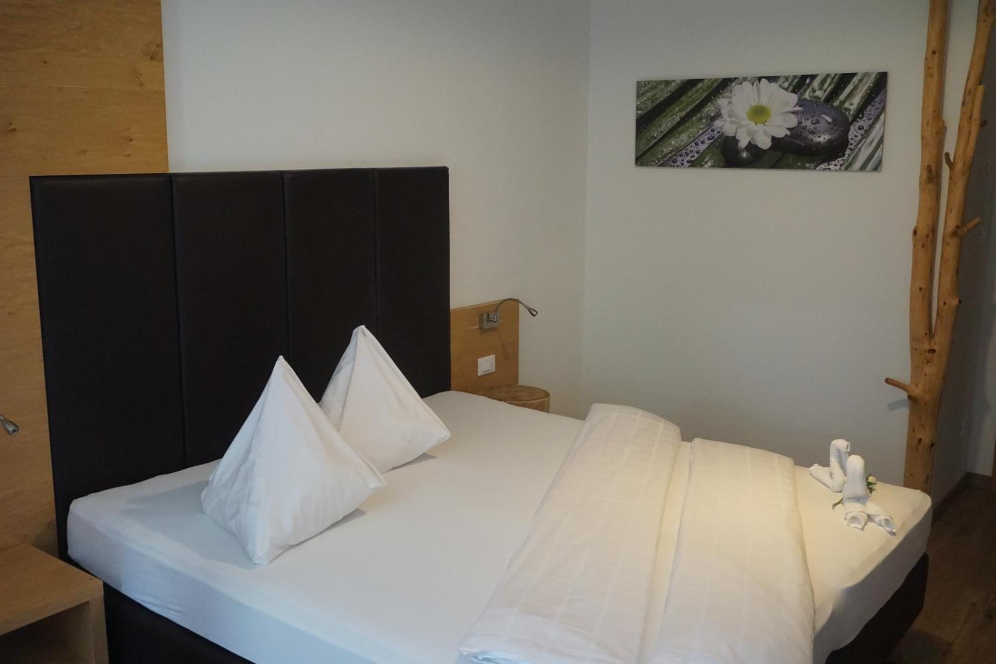 אנייה Guesthouse Dolomiten מראה חיצוני תמונה
