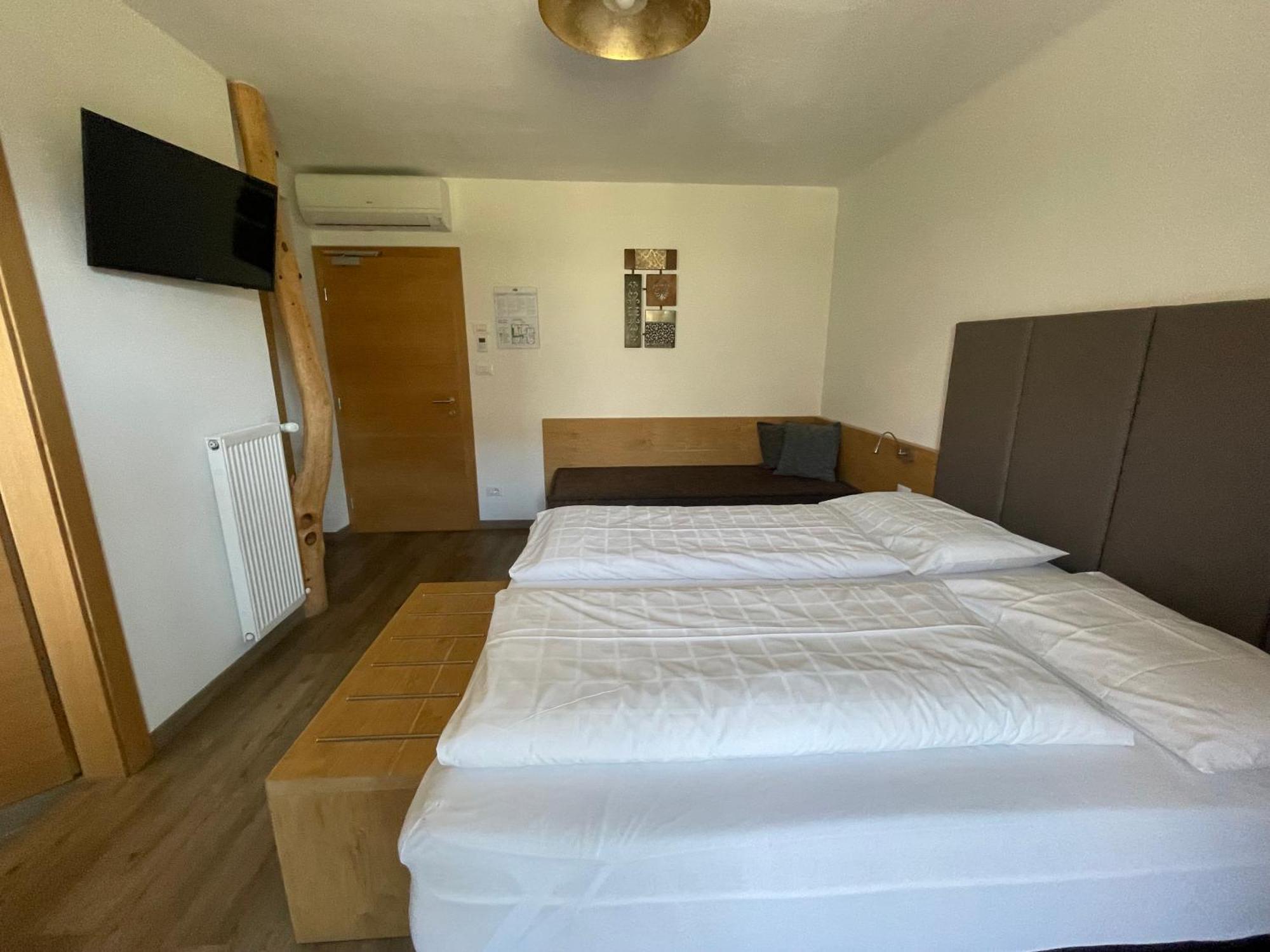 אנייה Guesthouse Dolomiten מראה חיצוני תמונה